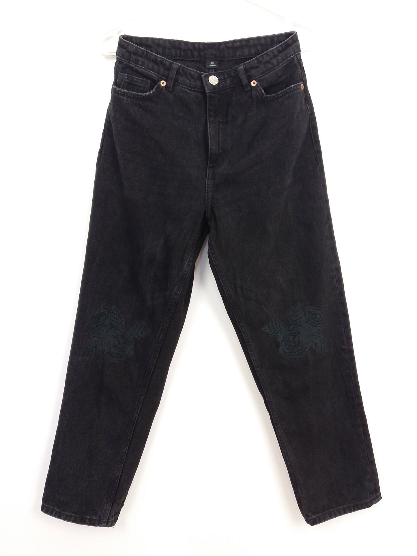 MONKI High Waist Black Mom Jeans Flower Embroidery Patch ~ size 25 - XS-S
