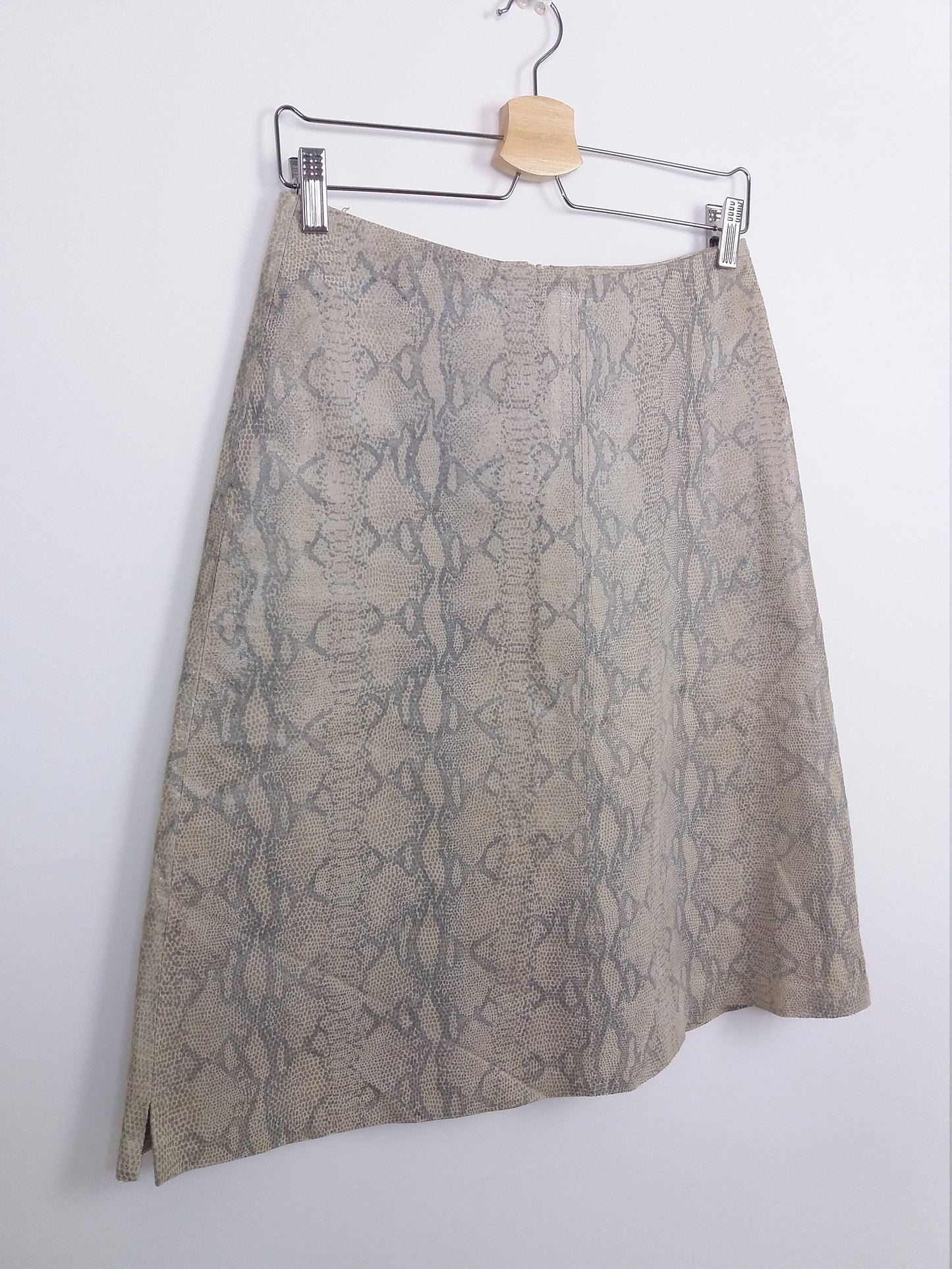 Deadstock H&M Genuine Leather A-line Skirt - size M