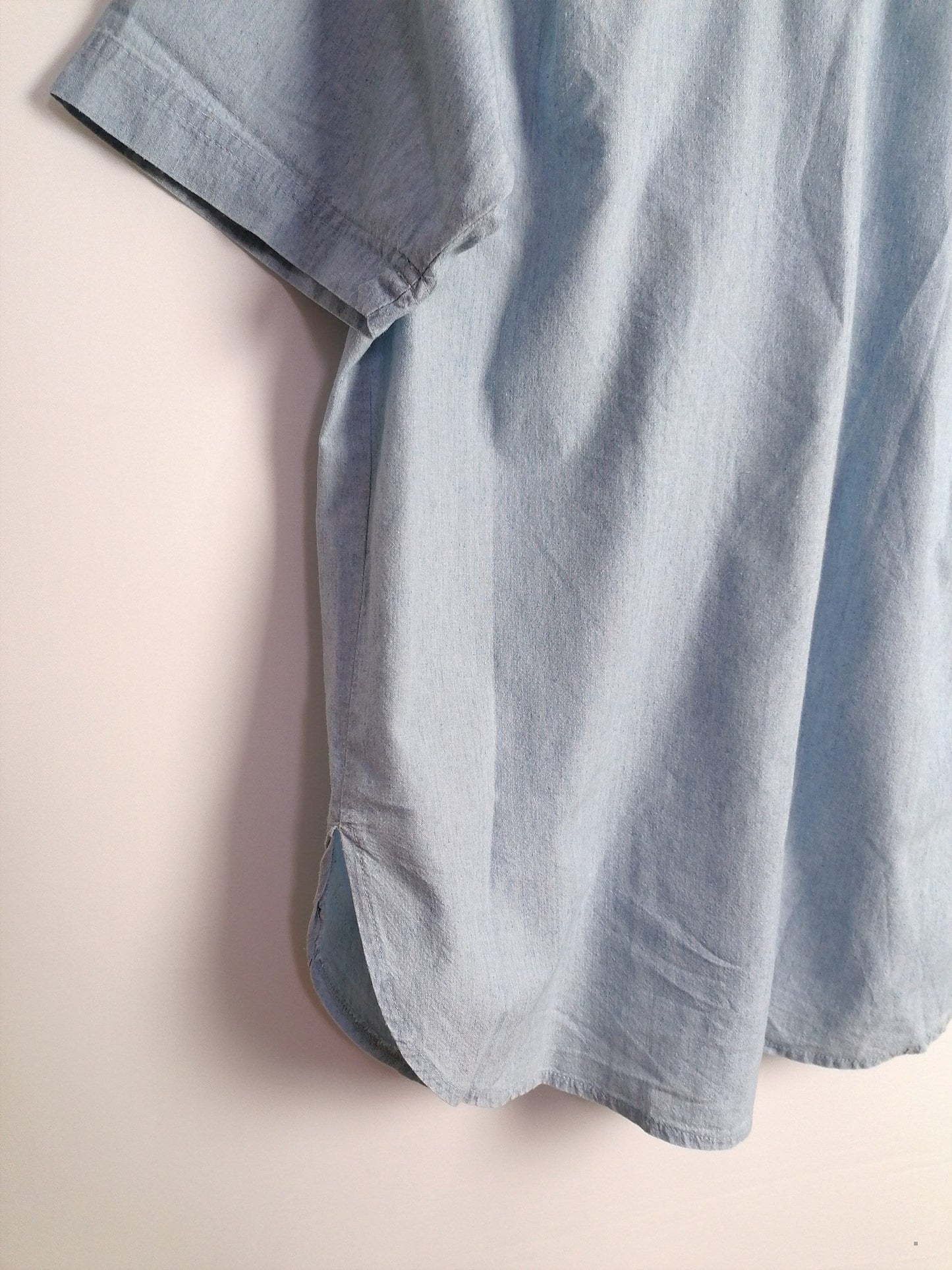 Vintage 90's Lightweight Oversized Denim Shirt - size S-M