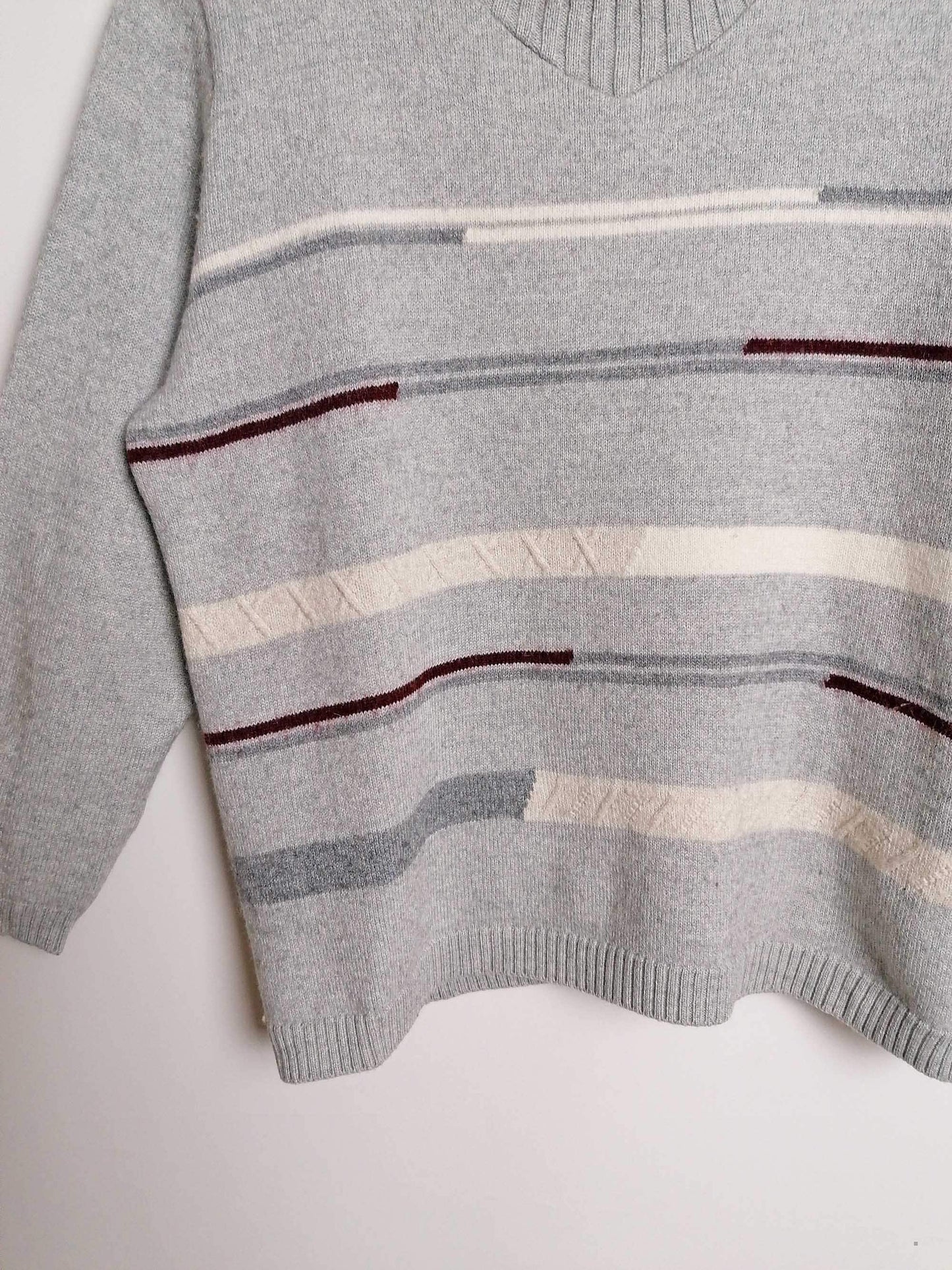 90's Retro Pattern Crop Sweater