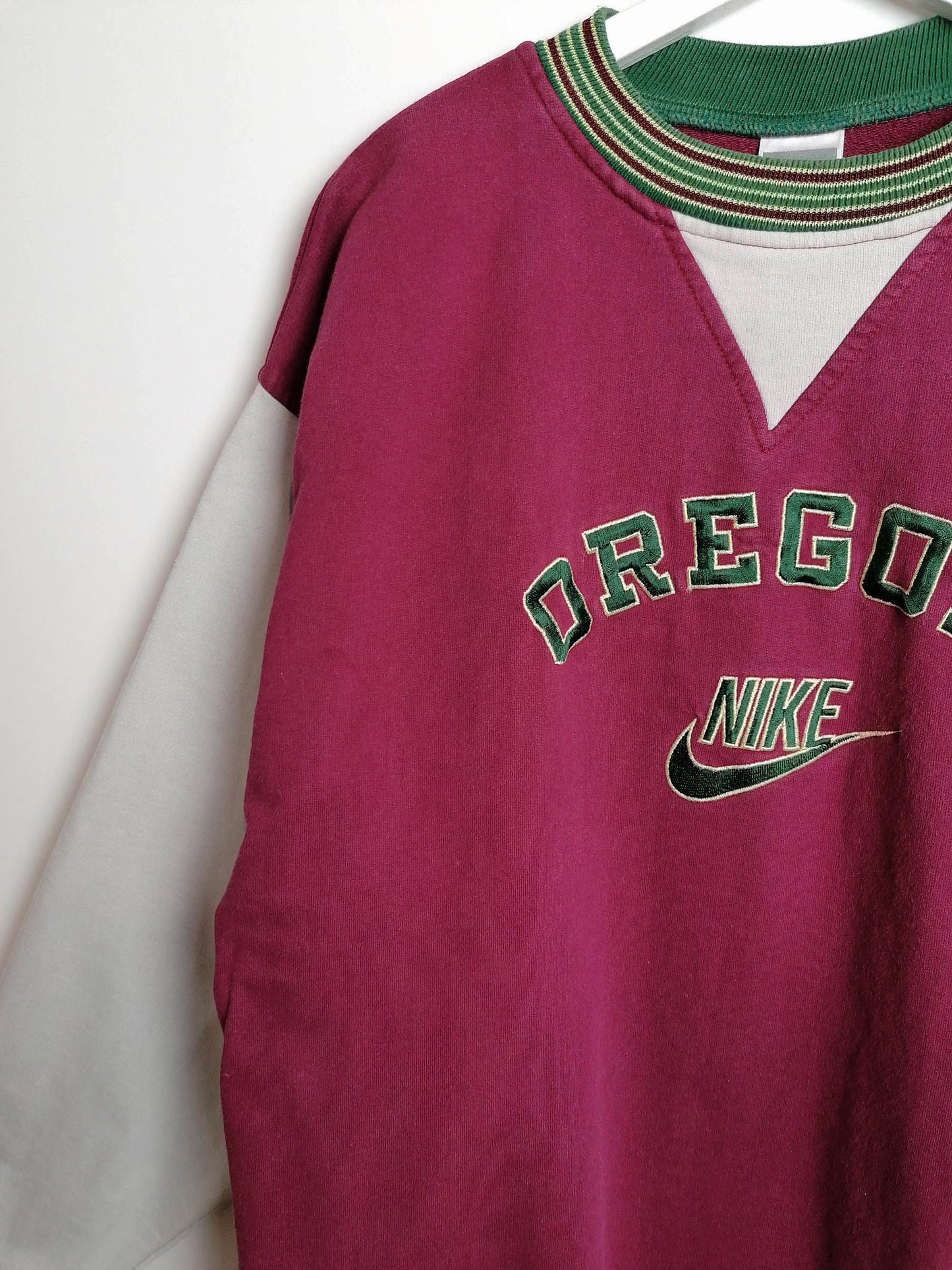 Vintage 90's NIKE *Rare* Oregon Embroidery Spell-out Logo Center Swoosh - size XL