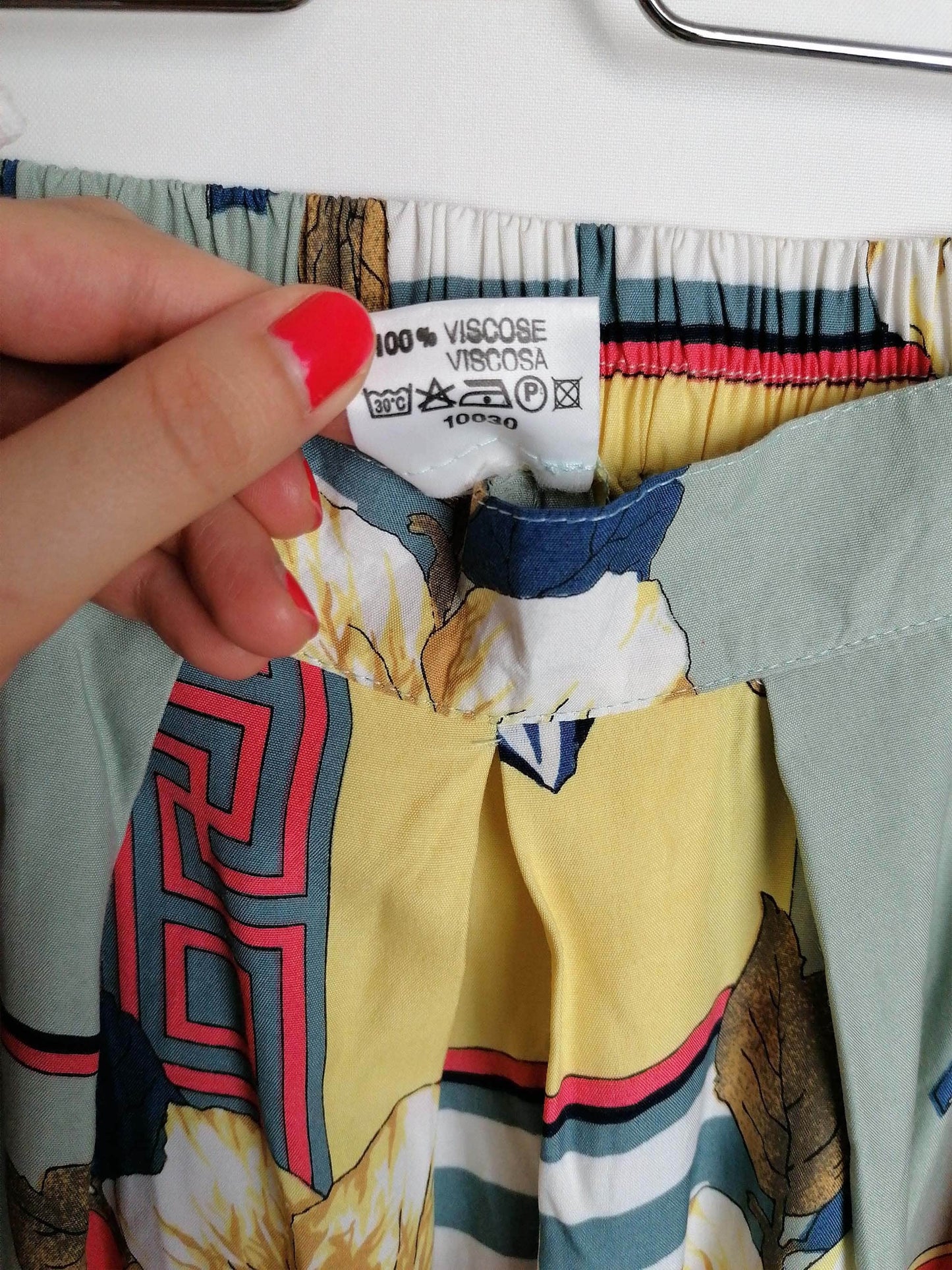 Retro Skirt Scarf Print - size M